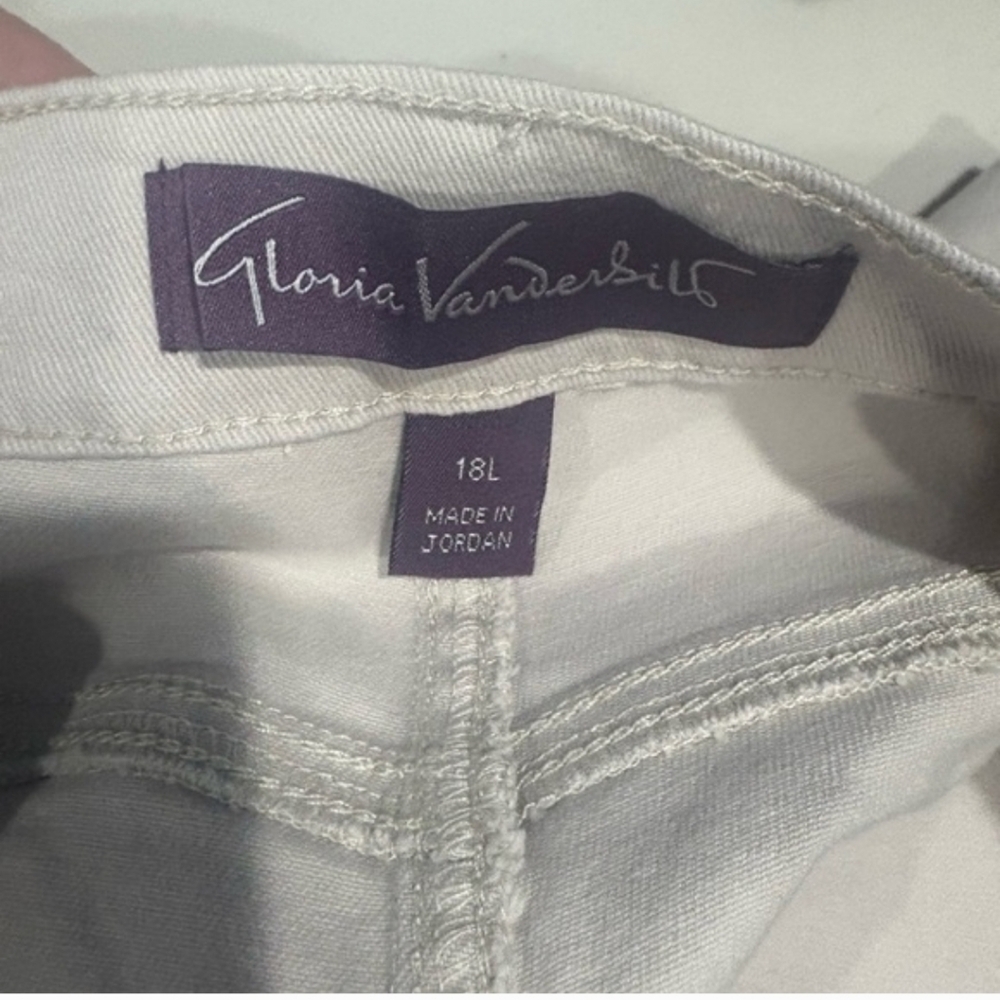 Gloria Vanderbilt Women's Straight Leg Pants, NWT - Picture 4 of 4